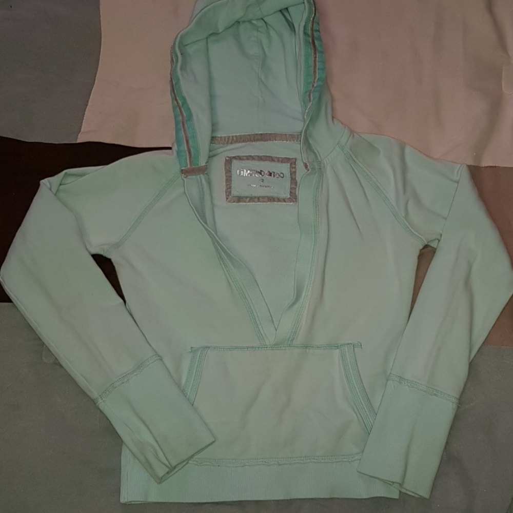 Limited Too pullover